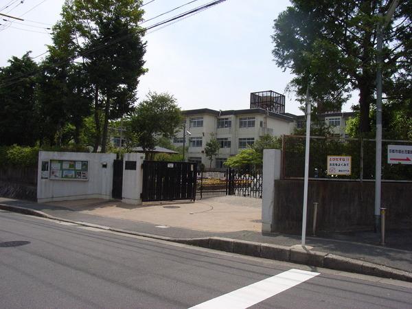 境谷西第1住宅28棟(京都市立境谷小学校)