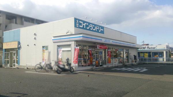 ホーユウパレス京都桂(ローソン桂朝日町店)