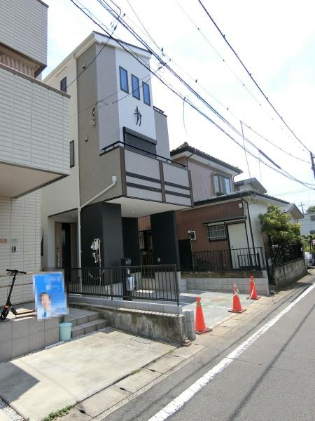 厚木市妻田西２丁目の中古一戸建て