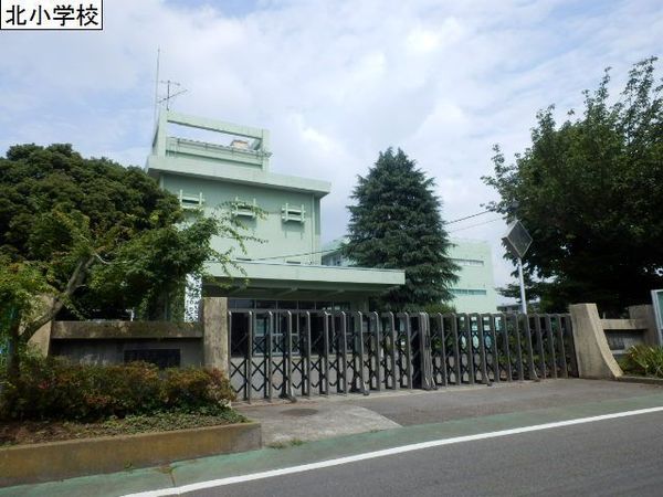 厚木市山際の土地(厚木市立北小学校)