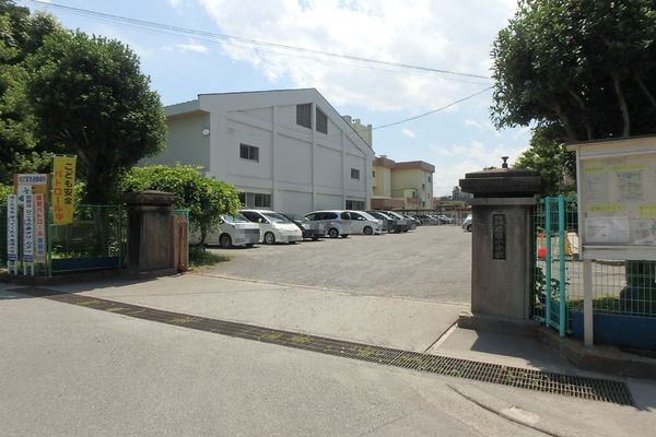座間市入谷西2丁目の土地(座間市立座間小学校)