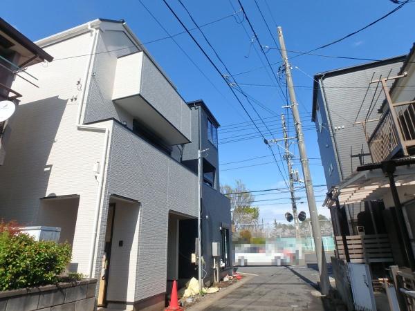 綾瀬市大上４丁目の新築一戸建