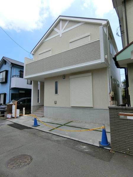 厚木市妻田東３丁目の新築一戸建