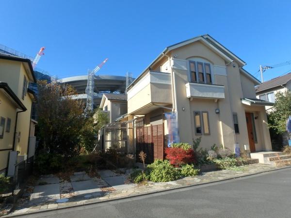 綾瀬市早川城山４丁目の中古一戸建