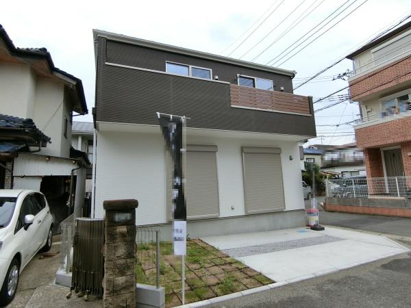 厚木市妻田北３丁目の新築一戸建