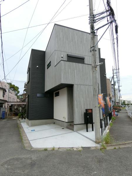 厚木市松枝２丁目の新築一戸建
