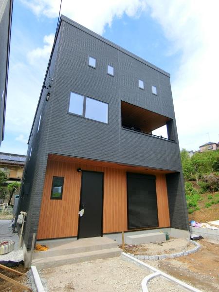 座間市入谷東４丁目の新築一戸建