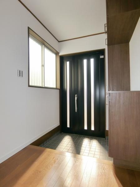 座間市入谷西２丁目の中古一戸建て