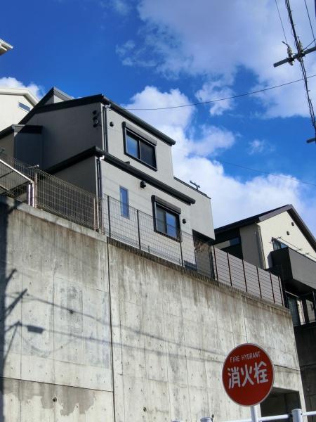座間市入谷東４丁目の中古一戸建