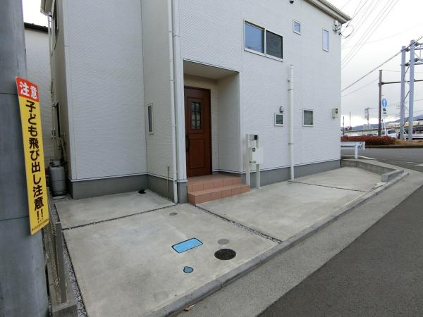 厚木市妻田東３丁目の中古一戸建て