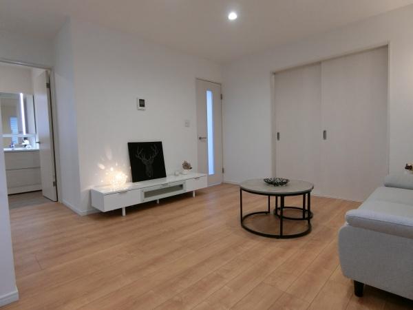 厚木市妻田東３丁目の中古一戸建