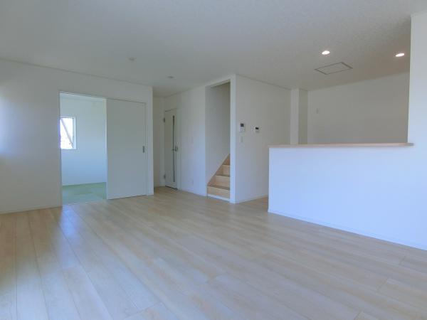 海老名市上今泉４丁目の新築一戸建