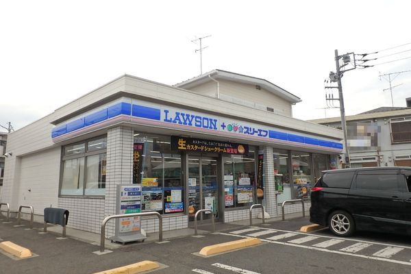 コスモ相模原スカイエッセ(ローソン+スリーエフ相模が丘5丁目店)