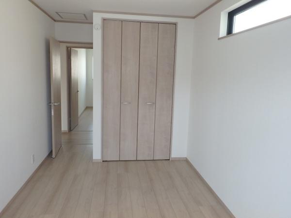 綾瀬市寺尾本町１丁目の新築一戸建