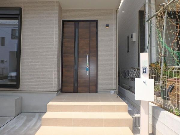 綾瀬市寺尾本町１丁目の新築一戸建