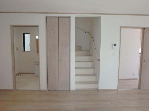 綾瀬市寺尾本町１丁目の新築一戸建