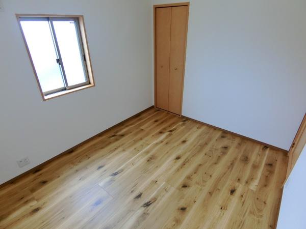 座間市東原４丁目の中古一戸建て