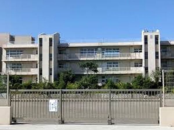 相模原市南区相武台3丁目の土地(相模原市立相武台小学校)