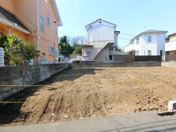座間市南栗原３丁目の新築一戸建