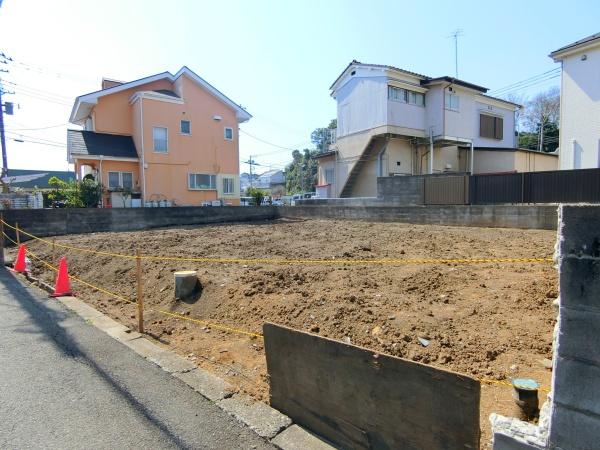 座間市南栗原３丁目の新築一戸建