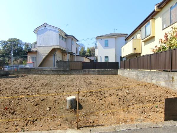 座間市南栗原３丁目の新築一戸建
