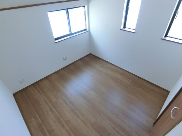 座間市立野台２丁目の新築一戸建