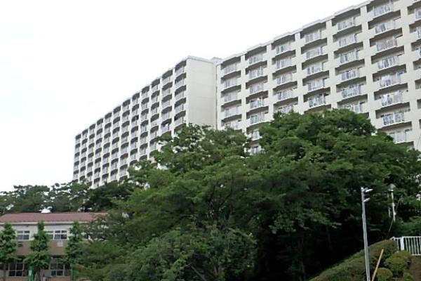 東建座間ハイツ４号棟西館