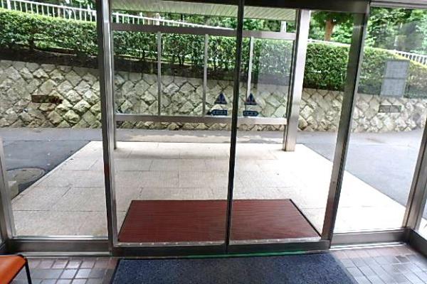 東建座間ハイツ４号棟西館