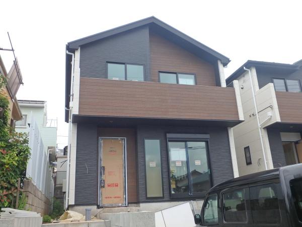 綾瀬市寺尾中４丁目の新築一戸建