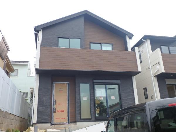 綾瀬市寺尾中４丁目の新築一戸建