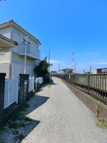 座間市四ツ谷の土地(前面道路含む現地写真)