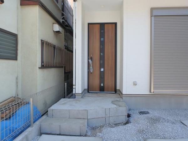 綾瀬市大上３丁目の新築一戸建