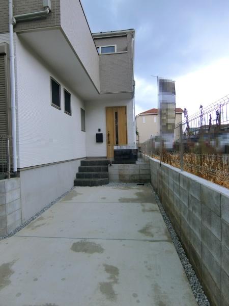 座間市入谷西３丁目の新築一戸建