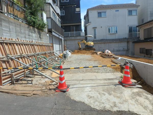 綾瀬市寺尾中４丁目の土地