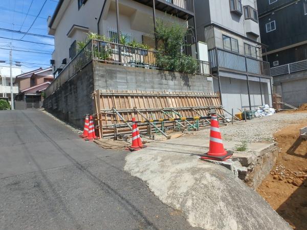 綾瀬市寺尾中４丁目の土地