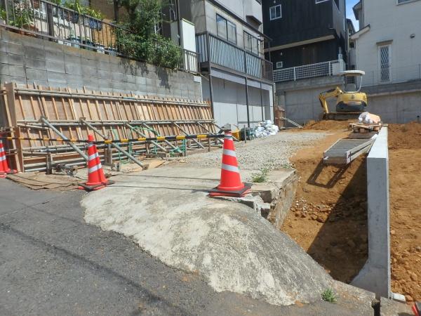 綾瀬市寺尾中４丁目の土地