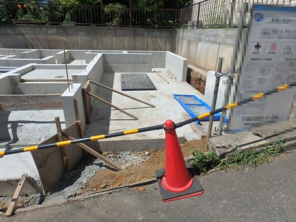 綾瀬市寺尾中４丁目の新築一戸建
