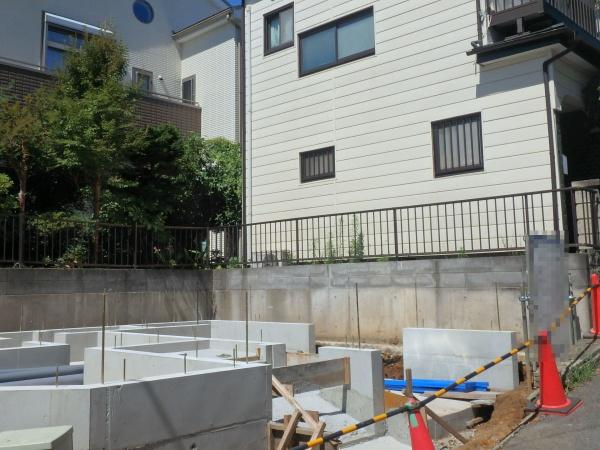 綾瀬市寺尾中４丁目の新築一戸建