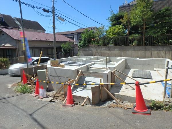 綾瀬市寺尾中４丁目の新築一戸建