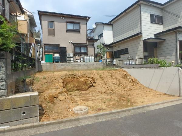綾瀬市寺尾釜田３丁目の土地