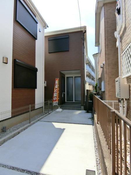 厚木市妻田東３丁目の新築一戸建