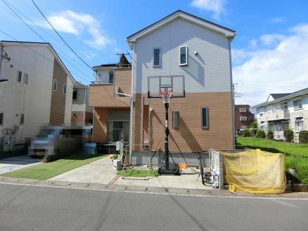 厚木市妻田西２丁目の中古一戸建