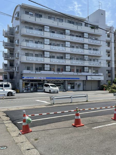 厚木市金田の中古一戸建て(ローソン・スリーエフ厚木金田店)