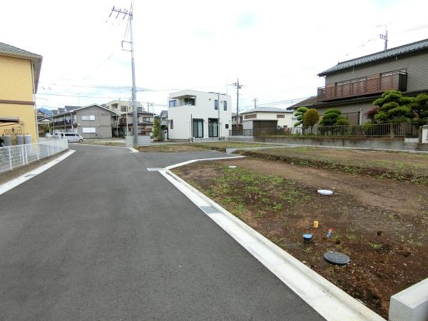 愛甲郡愛川町中津の土地(前面道路含む現地写真)