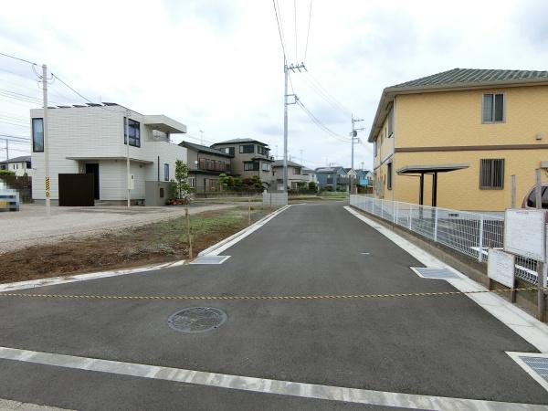 愛甲郡愛川町中津の土地(前面道路含む現地写真)