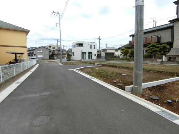 愛甲郡愛川町中津の土地(前面道路含む現地写真)