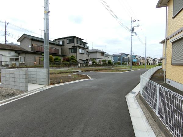 愛甲郡愛川町中津の土地(前面道路含む現地写真)