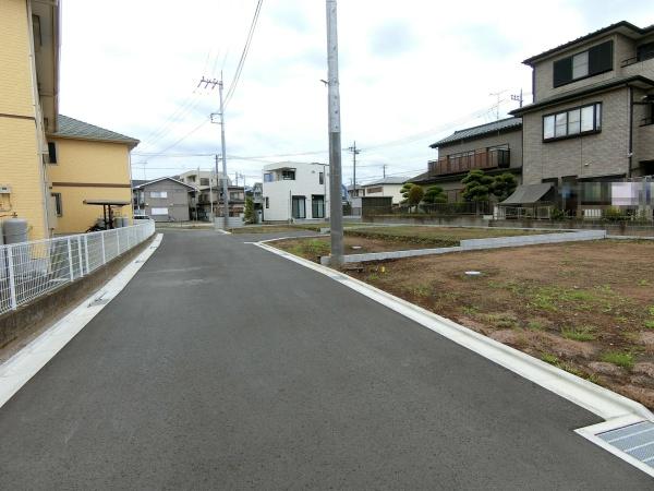 愛甲郡愛川町中津の土地(前面道路含む現地写真)