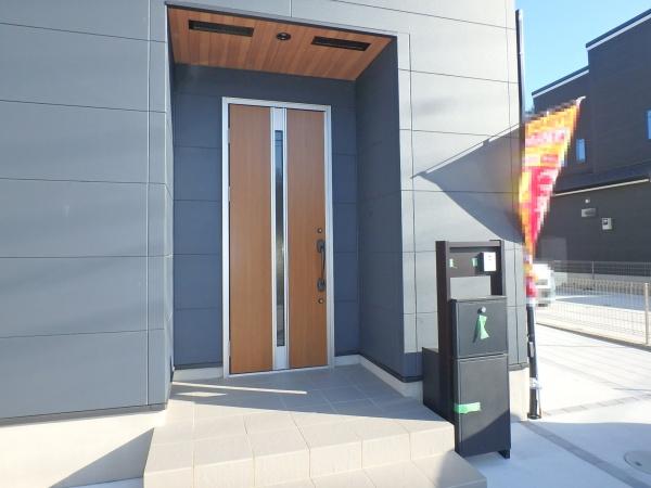 綾瀬市大上８丁目の新築一戸建