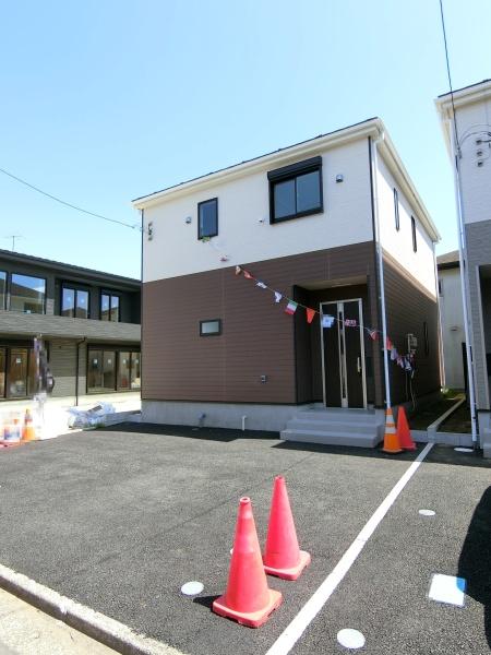 厚木市下川入の新築一戸建